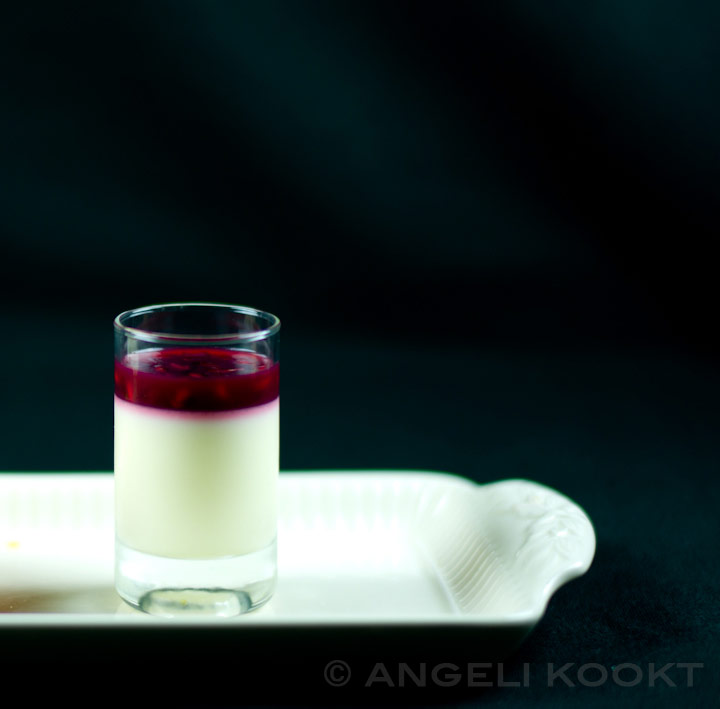 Granaatappel panna cotta