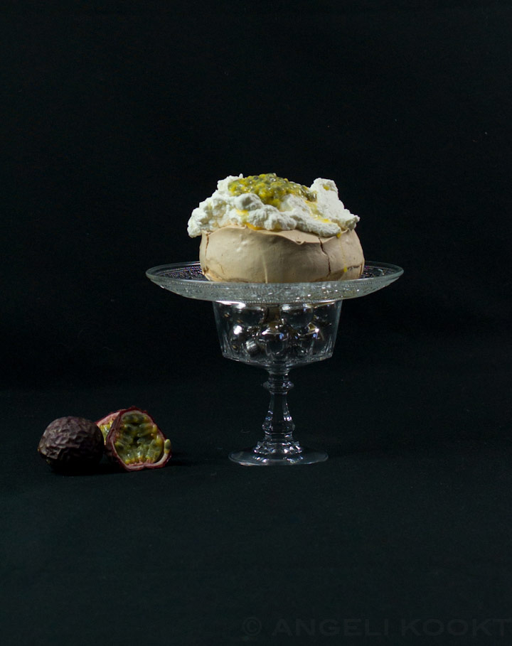 Pavlova met passievruchten