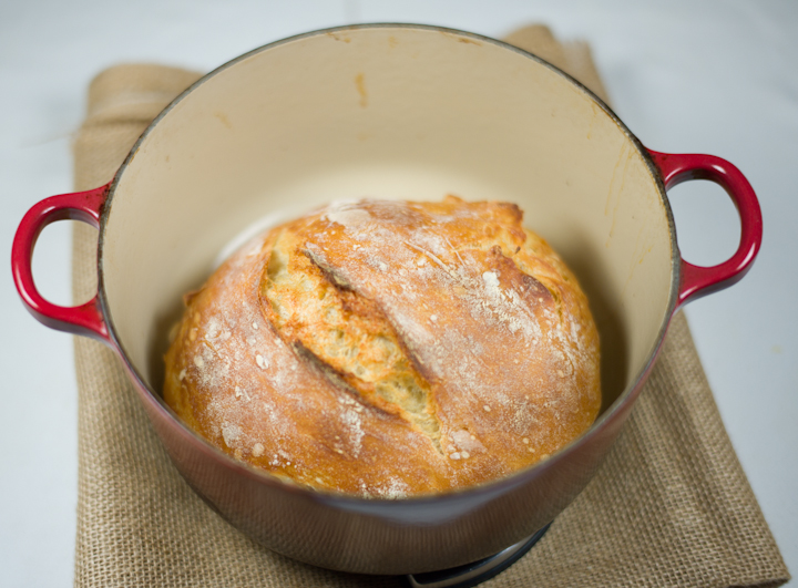 Brood zonder kneden in ovenpan