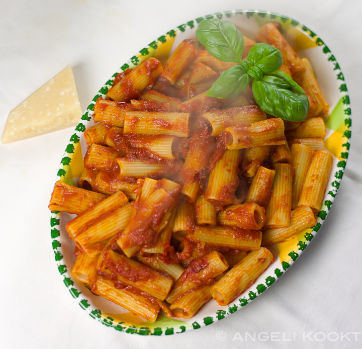 Penne arrabbiata