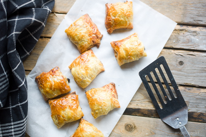 Mini saucijzenbroodje