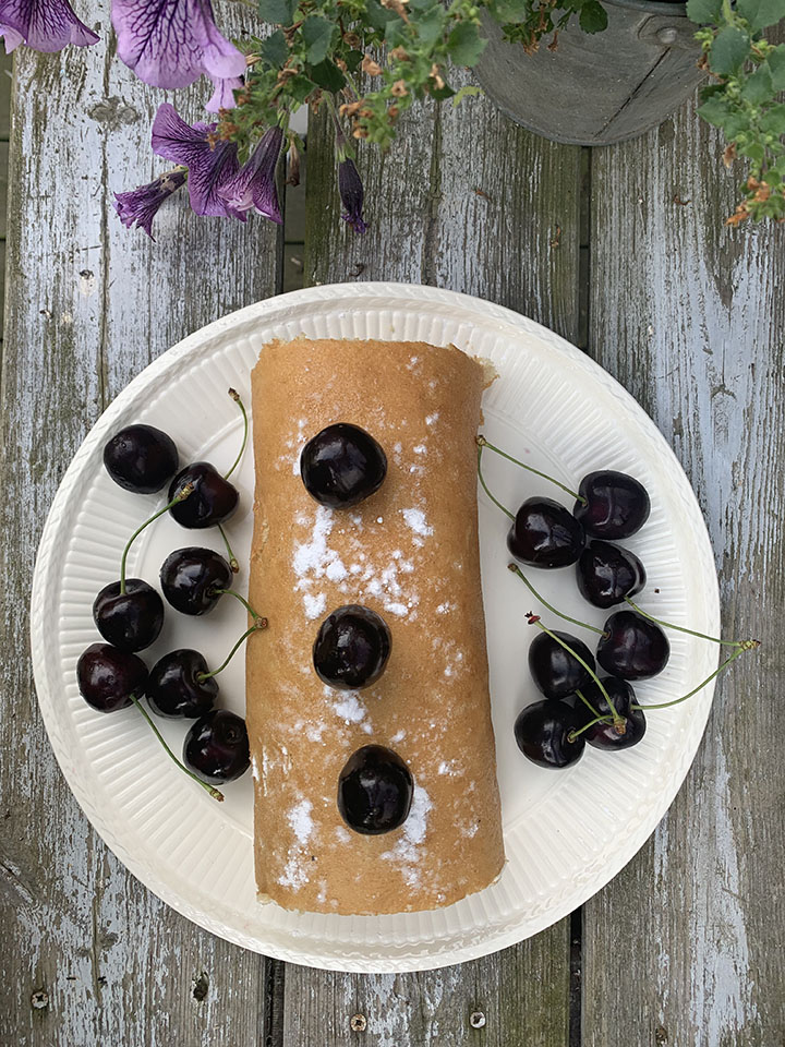 Frambozen rolcake